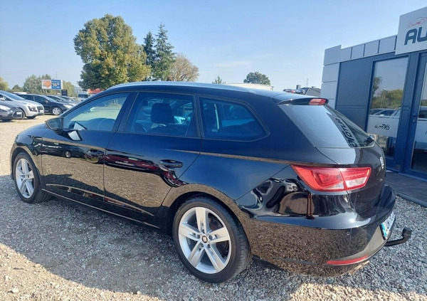 Seat Leon cena 47900 przebieg: 238000, rok produkcji 2016 z Lębork małe 742